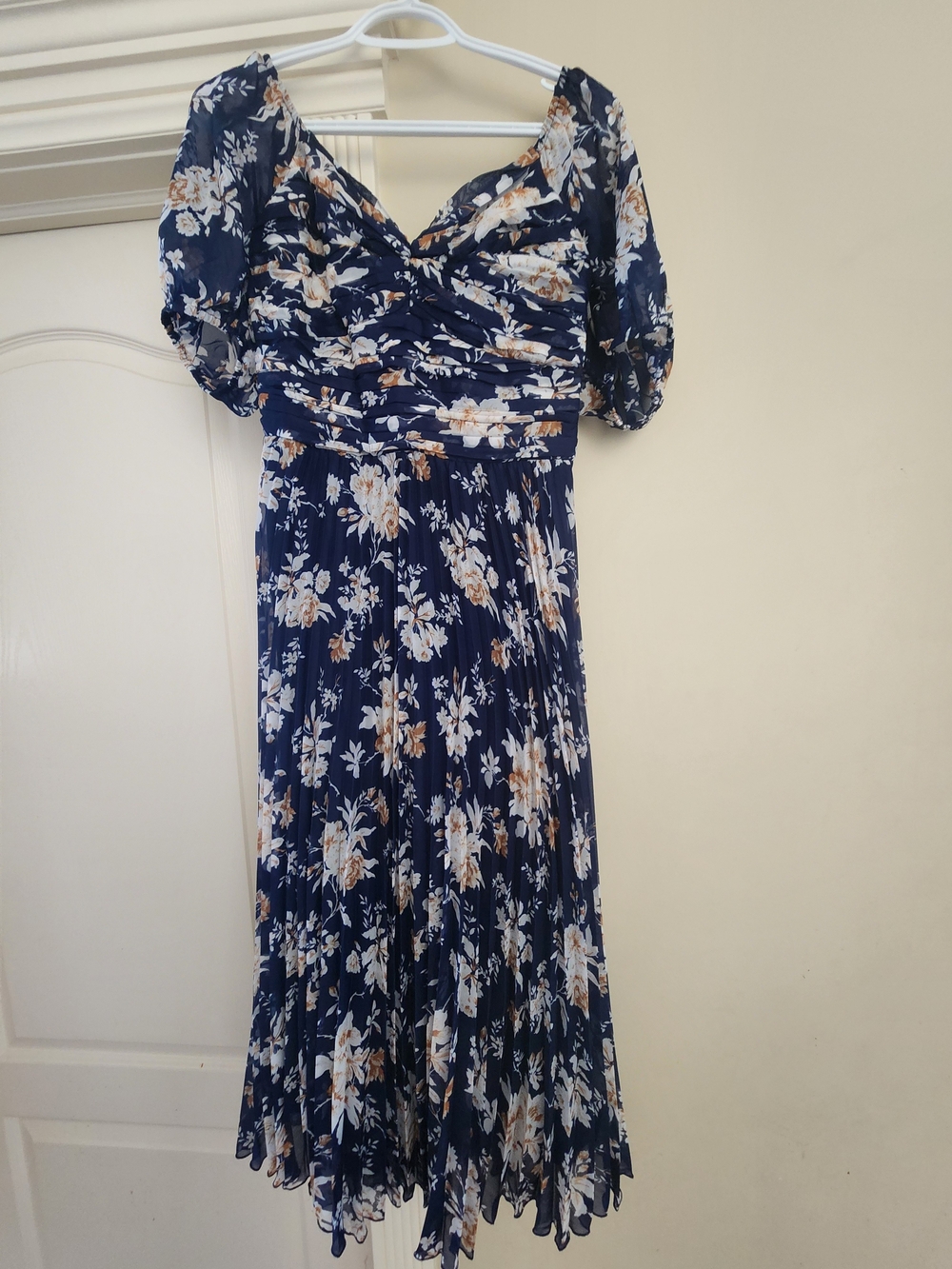 Abercrombie & Fitch Puff Sleeve Pleated Midi Dress, Size:S, Colour: Navy Blue